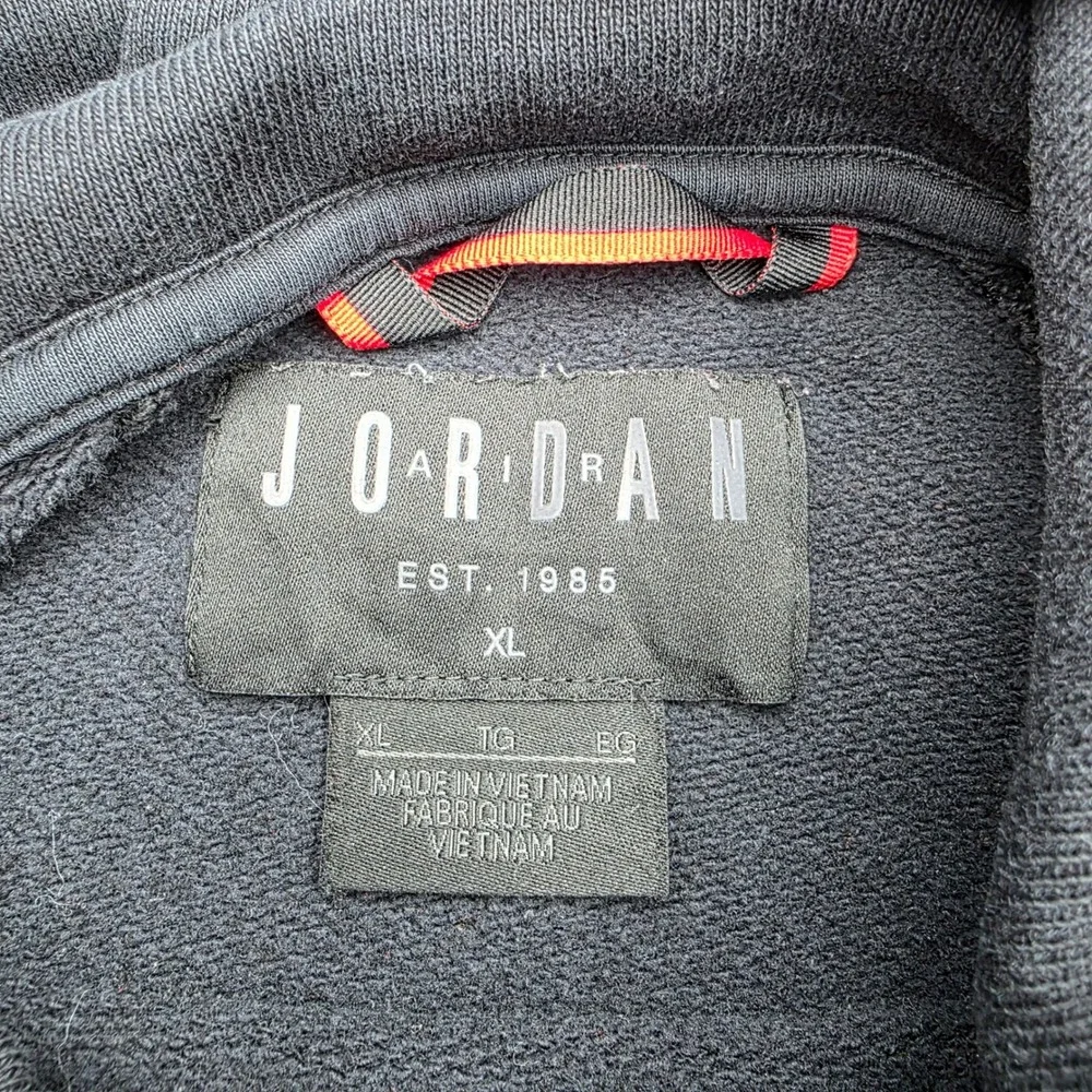 Mens Jordan Pullover Hoodie Sweatshirt Black Size XL Jumpman 860200-010 Hole